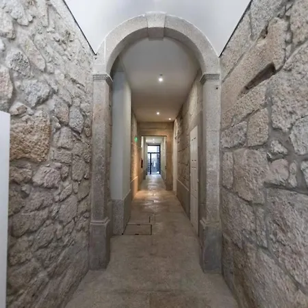 Down Town Apartment *